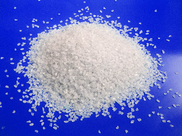  海旭磨料廠淺談白剛玉磨料特點(diǎn)有哪些