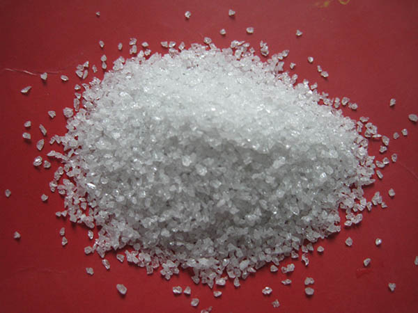 為什么噴砂時使用白剛玉